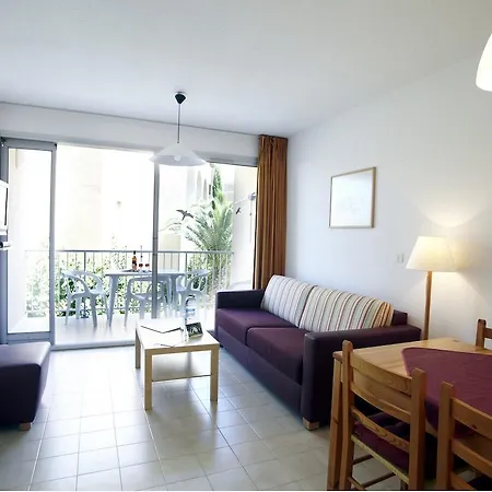 Les Residences Pinea Calvi (Corsica)